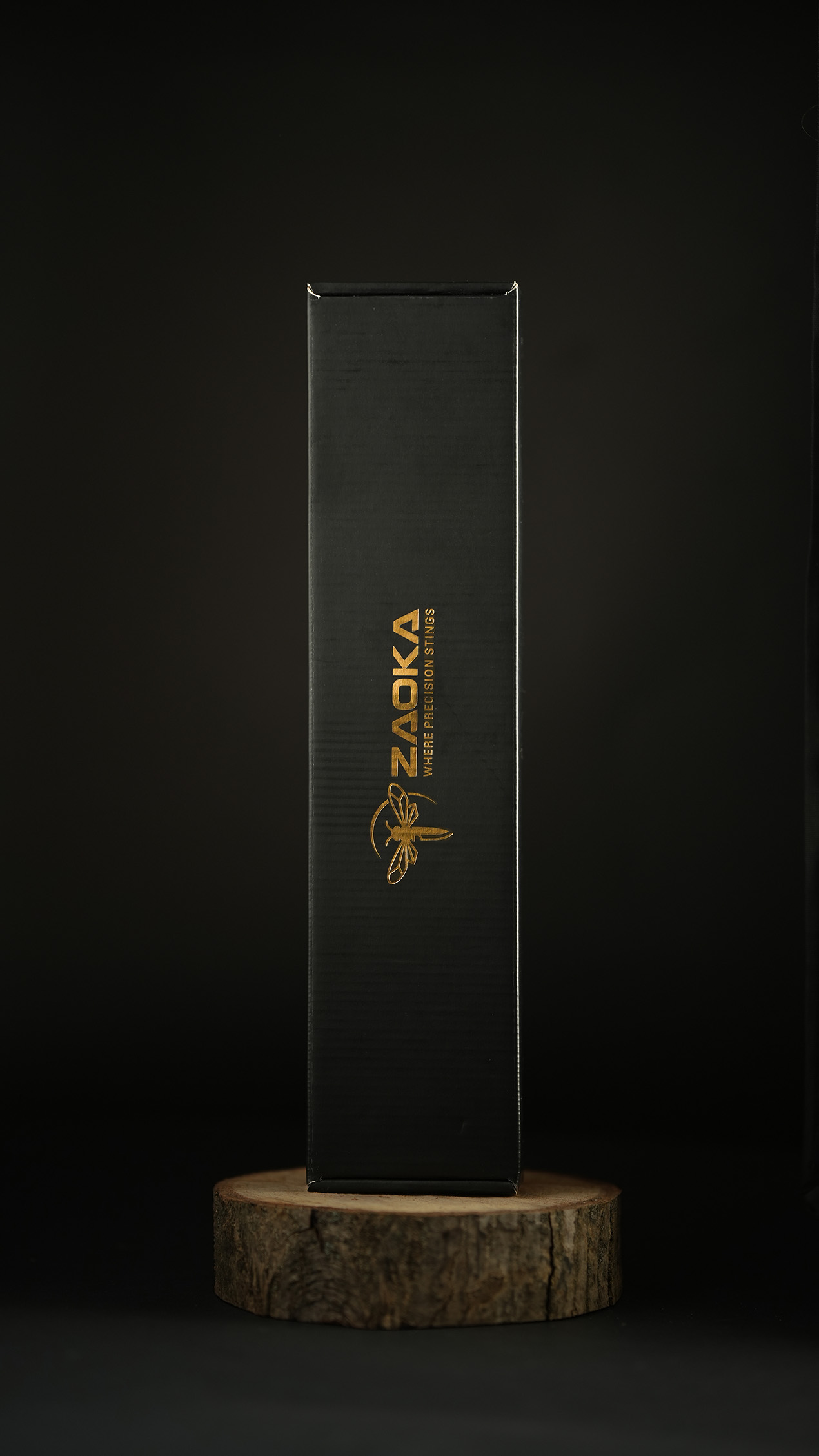 Zaoka box standing upright